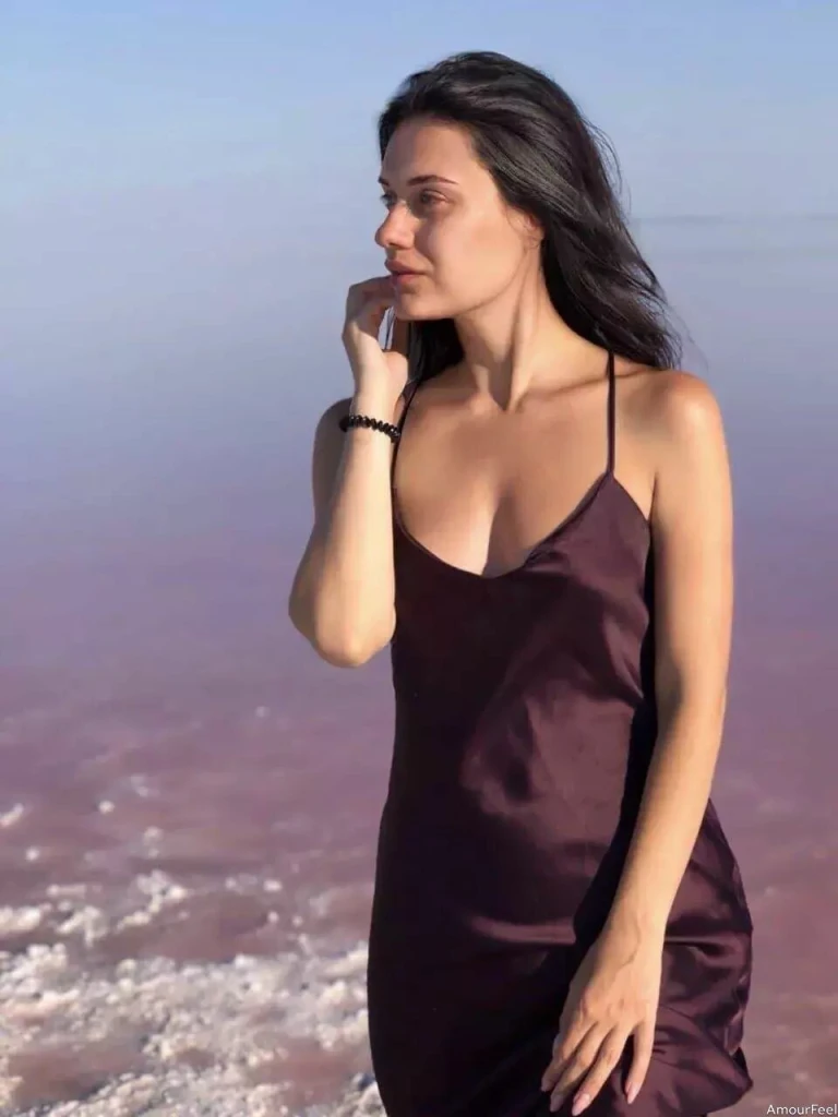Anna Profile image 1